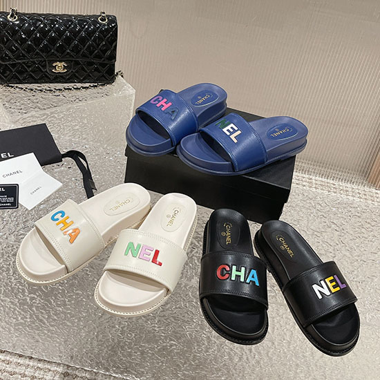 Chanel Slides SNC061105