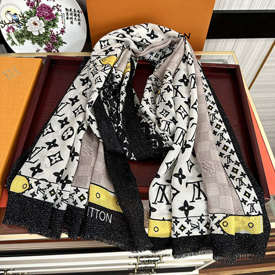 Louis Vuitton Scarf DPLS51811