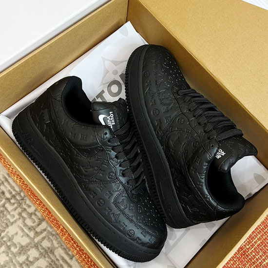 Louis Vuitton Sneakers LS03170