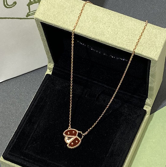 Van Cleef  Arpels Necklace VN13