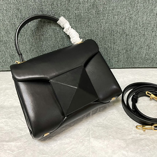 Bolso De Mano Valentino Mini One Stud Negro V23101