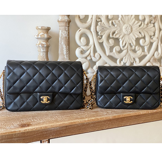 Bolso Pequeño Chanel Con Solapa De Piel De Cordero Negro As3757