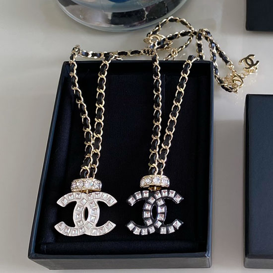 Collar Chanel Cn052303