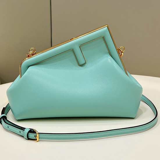 Fendi Primer Bolso Pequeño De Cuero Azul F80018