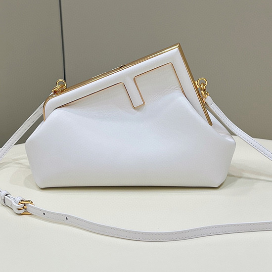 Fendi Primer Bolso Pequeño De Cuero Blanco F80018