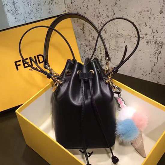 Fendi Pieni Mon Tresor ämpärilaukku Musta F80101