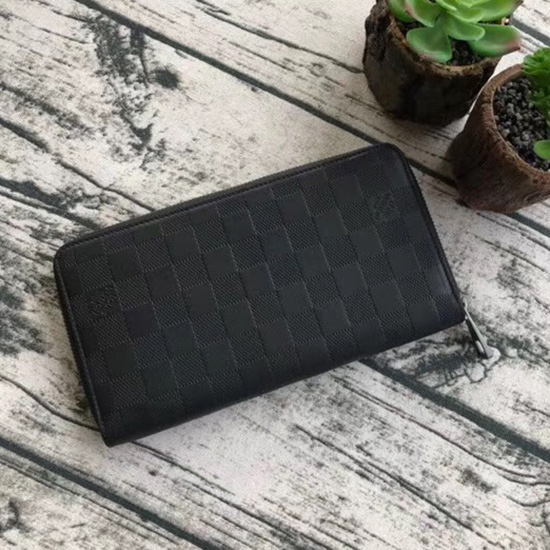 Louis Vuitton Damier Infini Nahka Vetoketjullinen Järjestäjä N60002