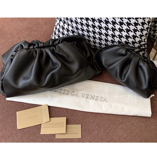 Bottega Veneta La Pochette En Veau Beurre Noir 576227