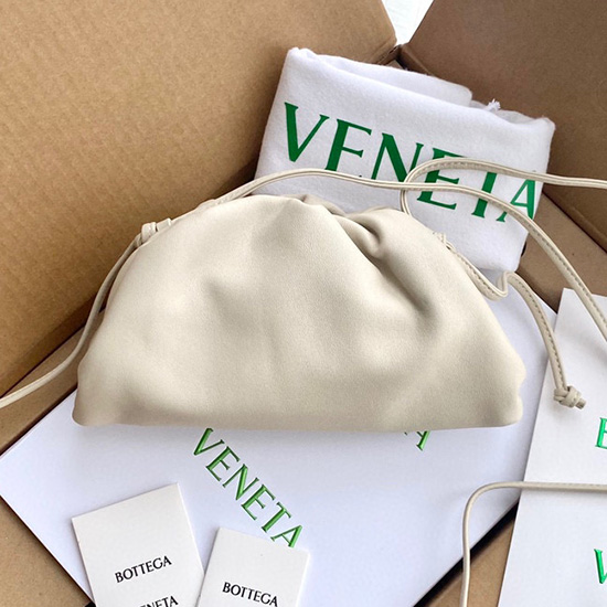 Bottega Veneta Petite La Pochette Blanc B585852