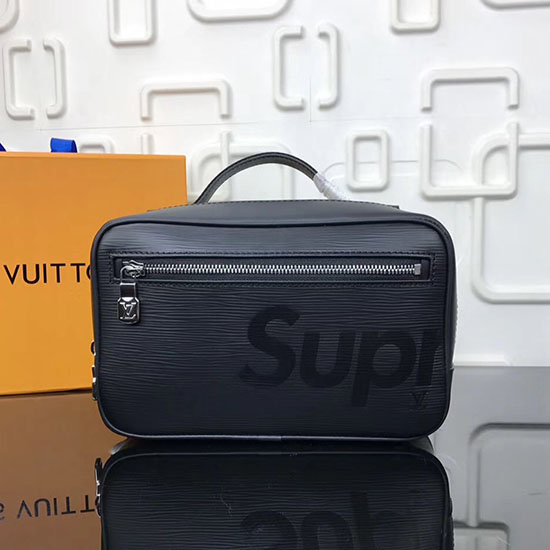 Louis Vuitton Suprême X Pochette Noir M10141