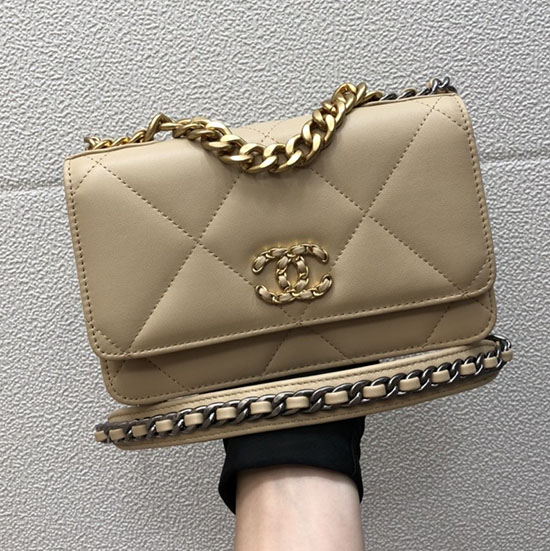 Portefeuille à Chaîne à Rabat En Cuir Dagneau Chanel Beige A15011