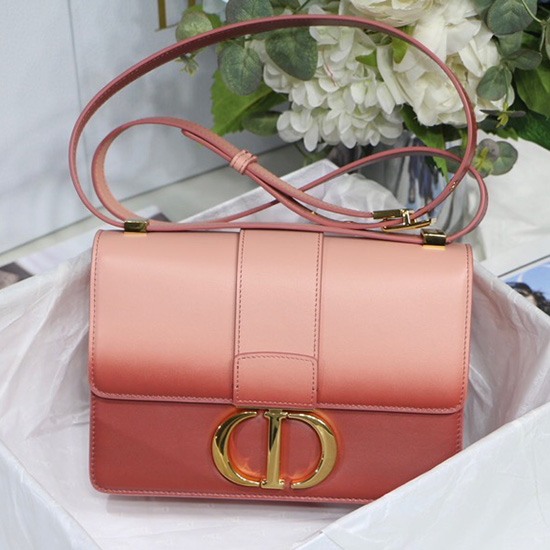 Sac Dior 30 Montaigne En Cuir De Veau Rose M90301