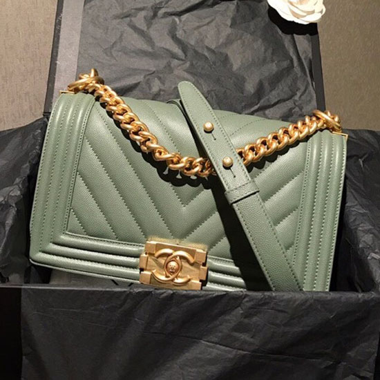 Sac Garçon Moyen En Cuir De Veau Grain Chevron Chanel Vert Clair A67086