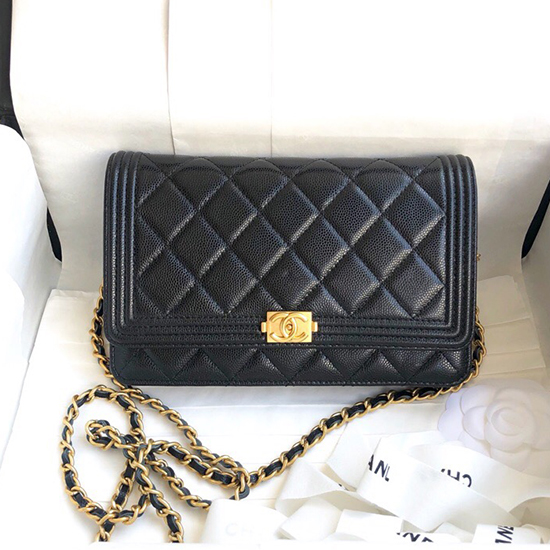 Sac Woc En Cuir De Veau Grainé Chanel Garçon Noir A80389