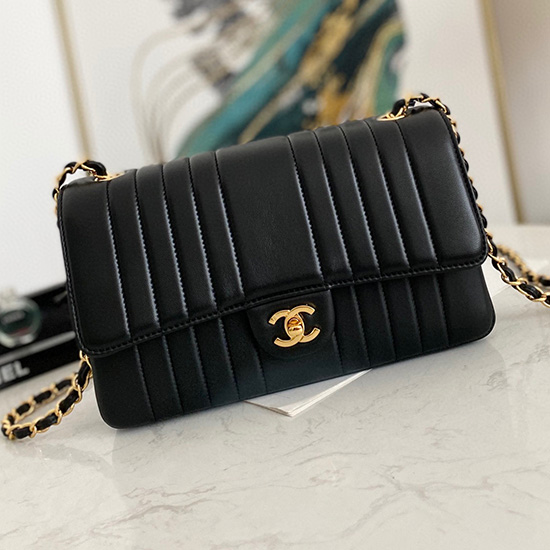 Chanel Gladde Kalfsleren Schoudertas Met Flap Zwart As6006