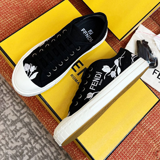 Fendi Roze Denim Sneakers Met Logo Fs03152