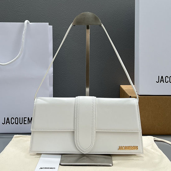 Jacquemus Le Bambino Lang Skulderveske I Kalveskinn Hvit Jb2036