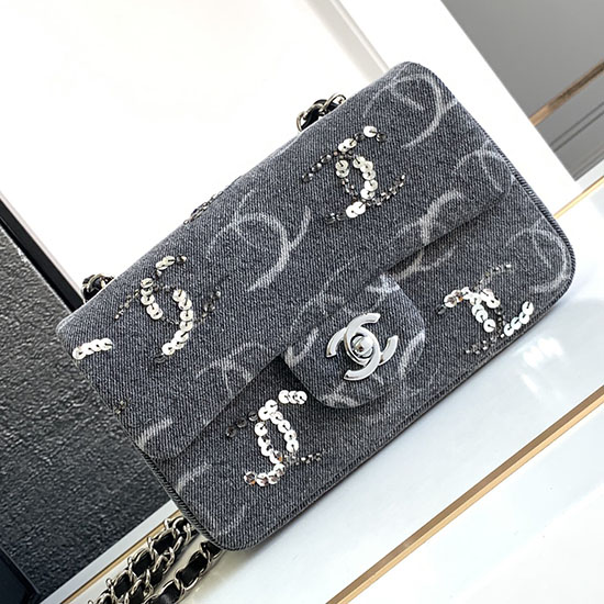 Liten Chanel Denim Klaffveske Svart As1116