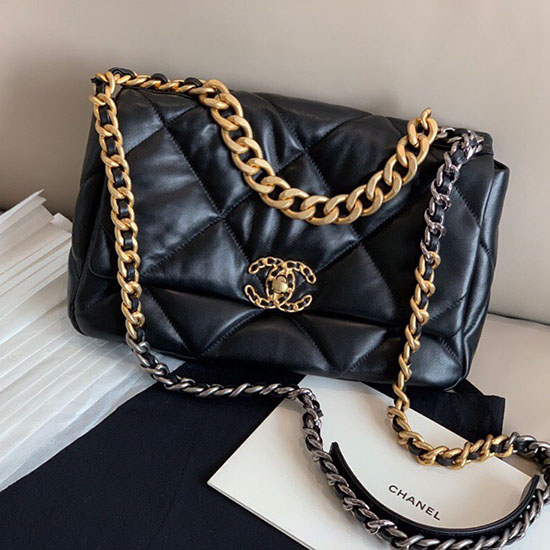 Bolsa Chanel Pele De Cabra Com Aba Média Preta A24102