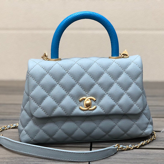 Bolsa Chanel Pequena Aba Com Alça Superior Azul Claro A92990