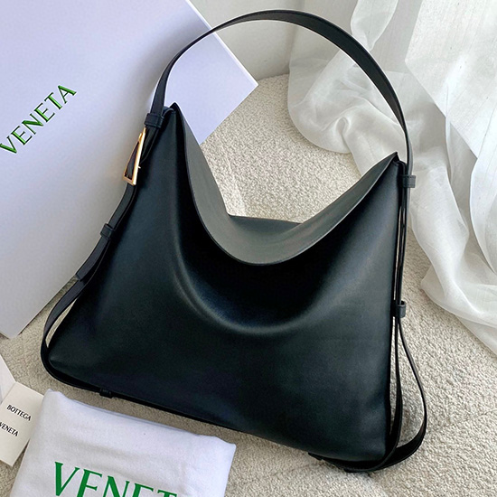 Bottega Veneta Bolsa De Ombro De Couro Berço Médio Preta 680058