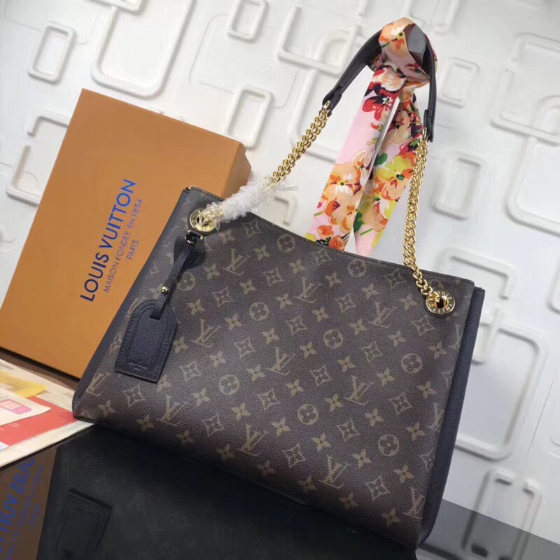 Louis Vuitton Surene мм черный M43772