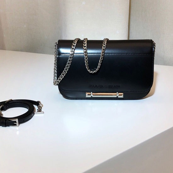 Кожаная сумка Prada Sybille черная 1bd170