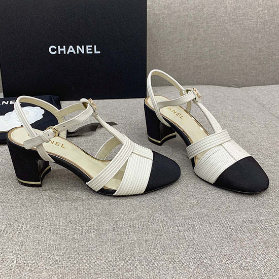 Сандалии Chanel белые Cs03184