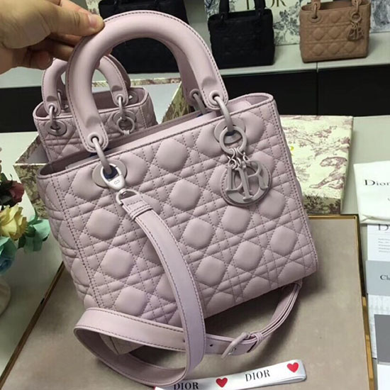 Ультраматовая сумка Lady Dior фиолетового цвета D92401