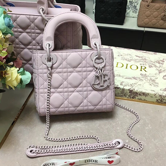 Ультраматовая сумка мини Lady Dior фиолетового цвета D91702