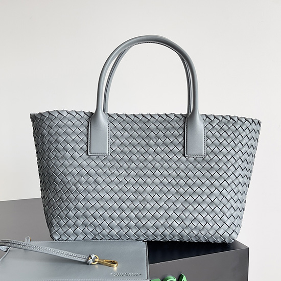 Bottega Veneta มีเดียมคาบัตธันเดอร์ B608810