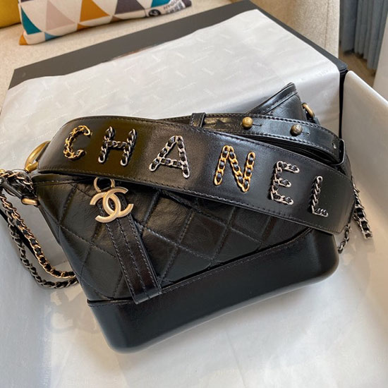 Chanel หนังลูกวัวอายุกระเป๋ากุ๊ยกาเบรียลเล็กสีดำ As0865