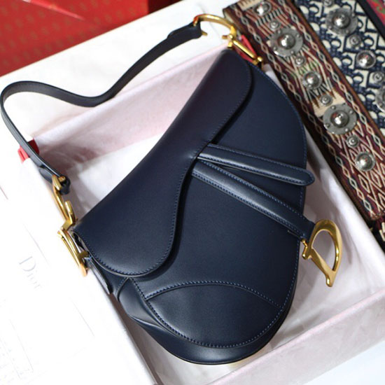 Dior Smooth Calfskin Saddle Bag สีน้ำเงิน M9001