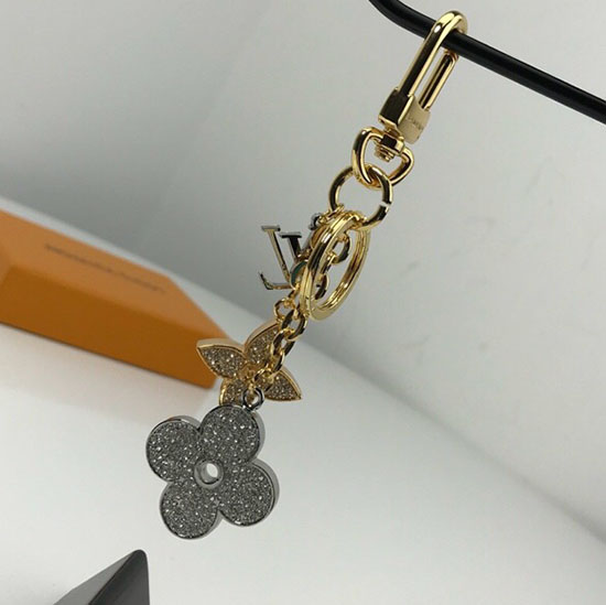 LV Blooming Flower Strass ที่ห้อยกระเป๋าและพวงกุญแจ รุ่น M64265