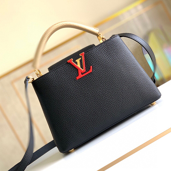 Louis Vuitton Capucines บีบี สีดำ M53963