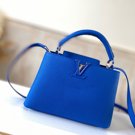 Louis Vuitton Capucines บีบี สีน้ำเงิน M94517