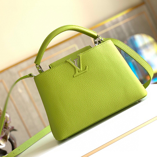 Louis Vuitton Capucines บีบี สีเขียวมะนาว M94517