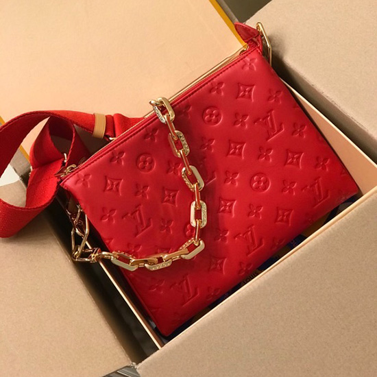 Louis Vuitton Coussin Pm สีแดง M57913