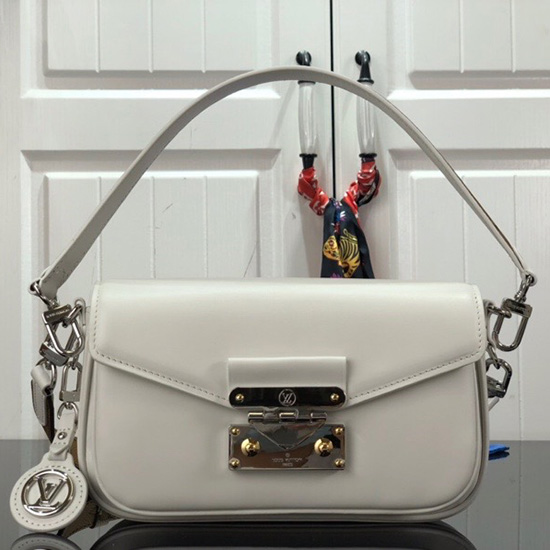 Louis Vuitton Swing สีขาว M20393