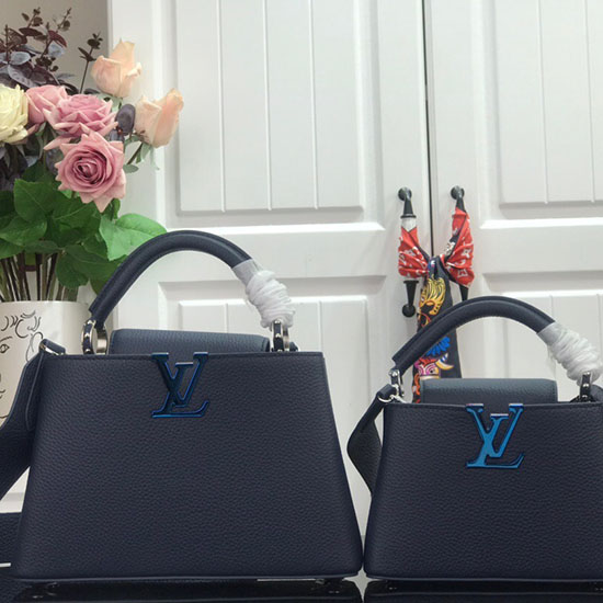 Louis Vuitton Taurillon Leather Capucines BB สีน้ำเงิน M94519