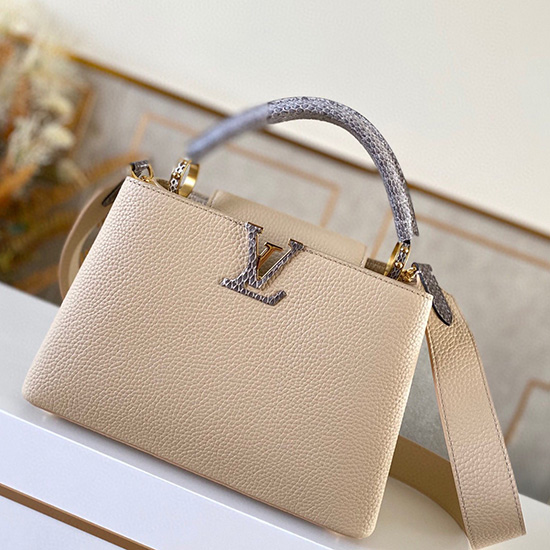 Louis Vuitton Taurillon Leather Capucines บีบีครีม M97980