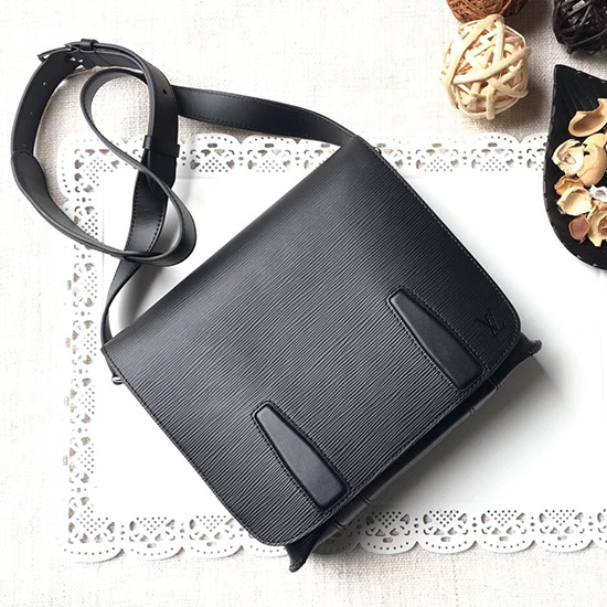 กระเป๋าหลุยส์วิตตอง Epi Leather Messenger Bag Noir M43404