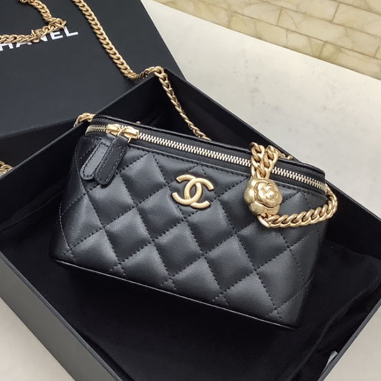 กระเป๋าใส่เครื่องสำอาง Chanel รุ่น AP3301