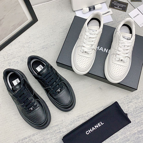 รองเท้าผ้าใบ Chanel Sdc060403