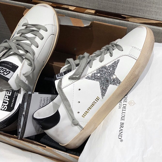 รองเท้าผ้าใบหนังลูกวัว Golden Goose Gg07730