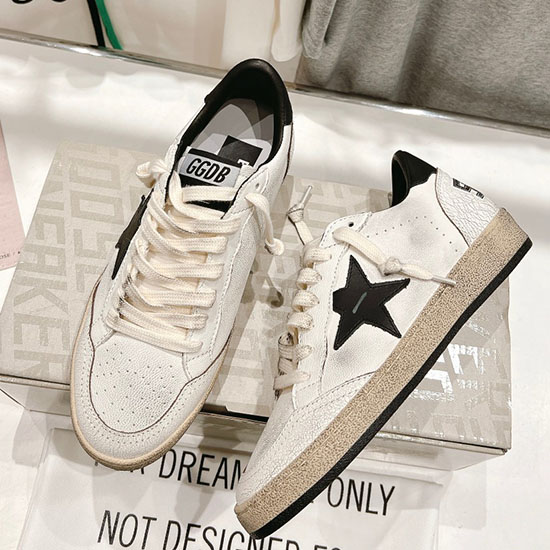 รองเท้าผ้าใบหนังลูกวัว Golden Goose Ggs03171